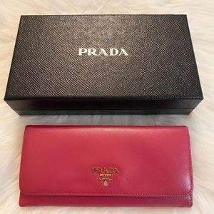 PRADA SAFFIANO LEATHER WALLET